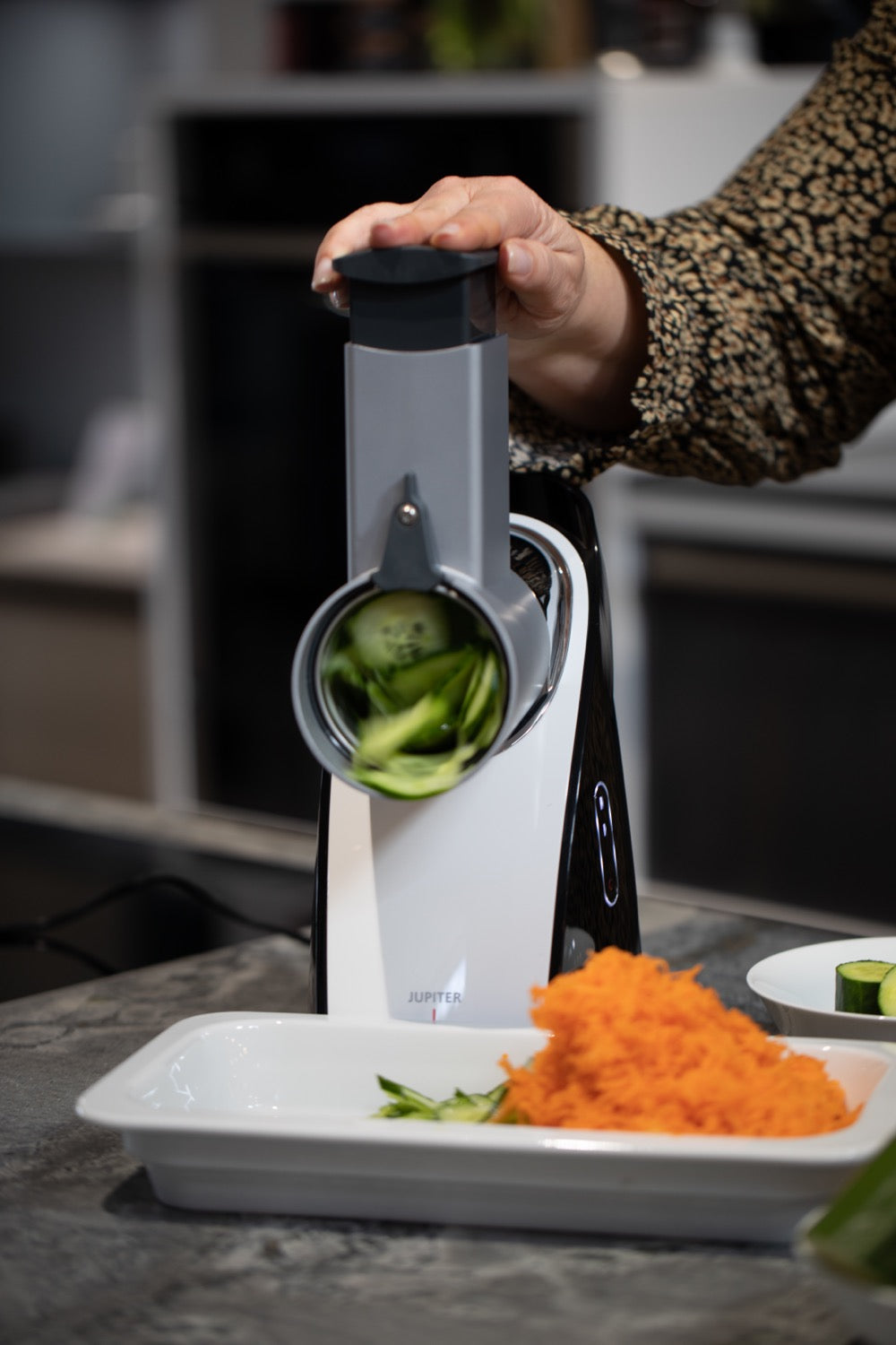JUPITER vegetable slicer and cheese grater attachment for